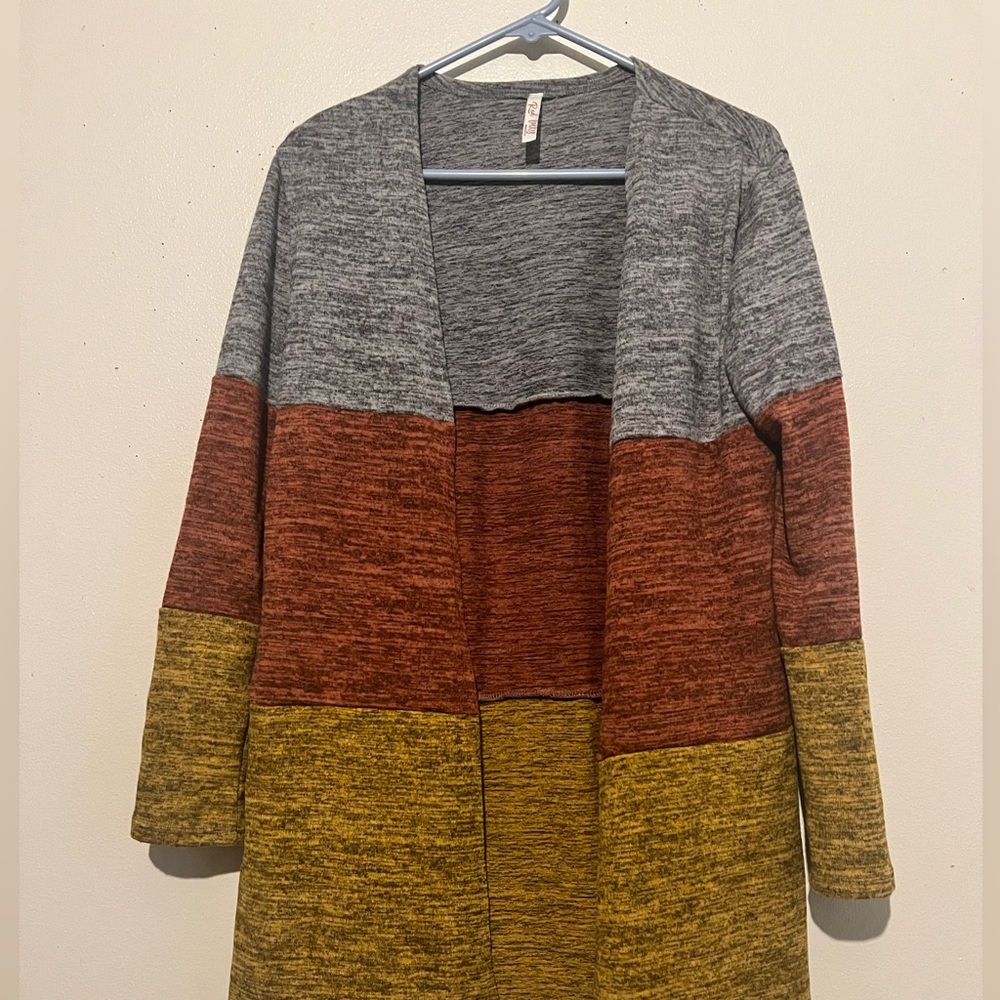 Red Lilly Women’s Fall Colorblock Long Sleeve Cardigan Size Medium